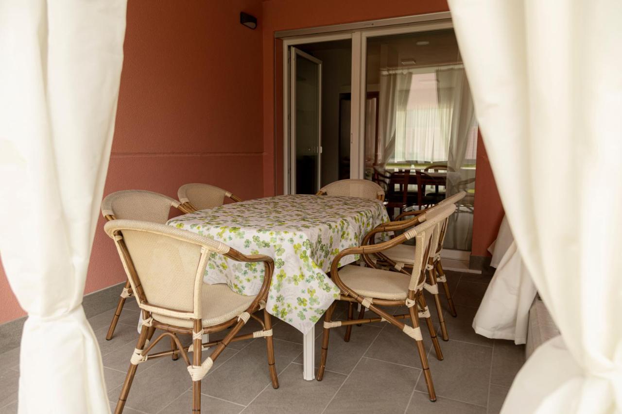 Holiday Apartments Giulia - Blue Pietramurata Exterior photo